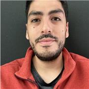 Me gusta conversar y conocer gente nueva, si entiendes inglés, portugués o Español puedo enseñarte español.